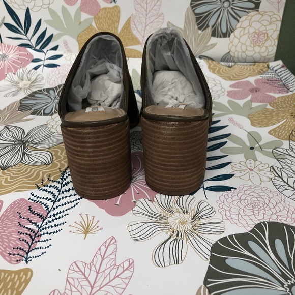 Brown Mules - Picture 3 of 4